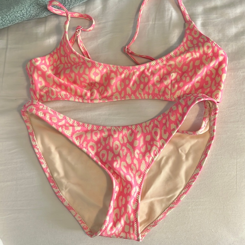 tringal bikini